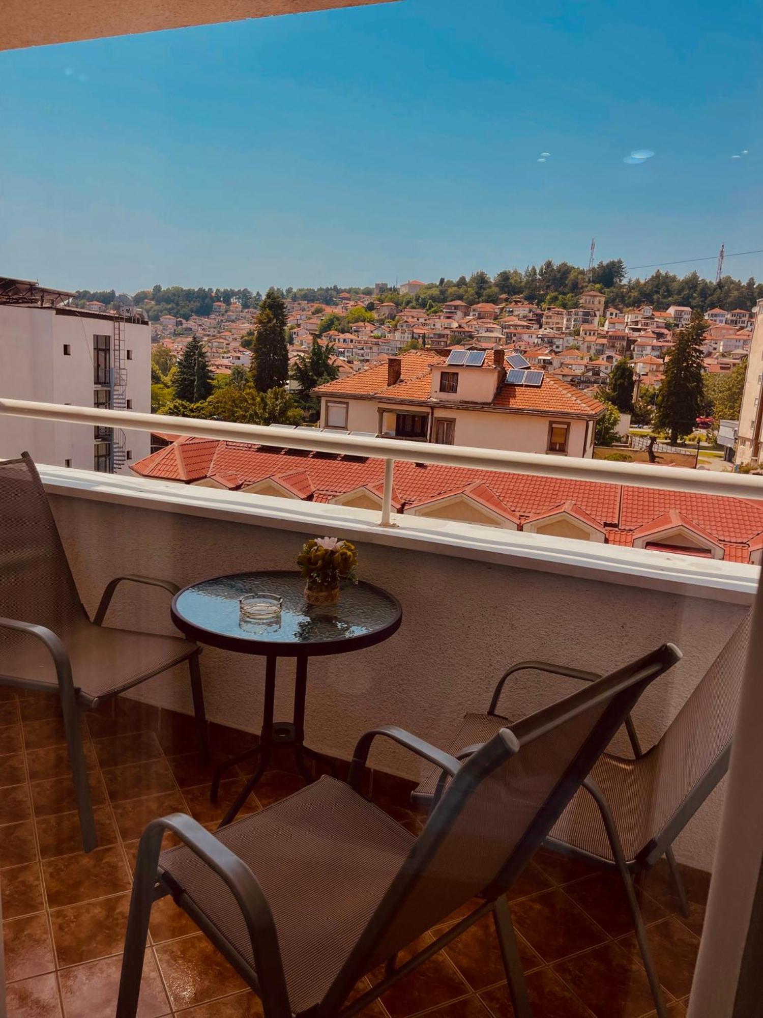 Exclusive Apartments With Lake View Ohrid Exterior photo