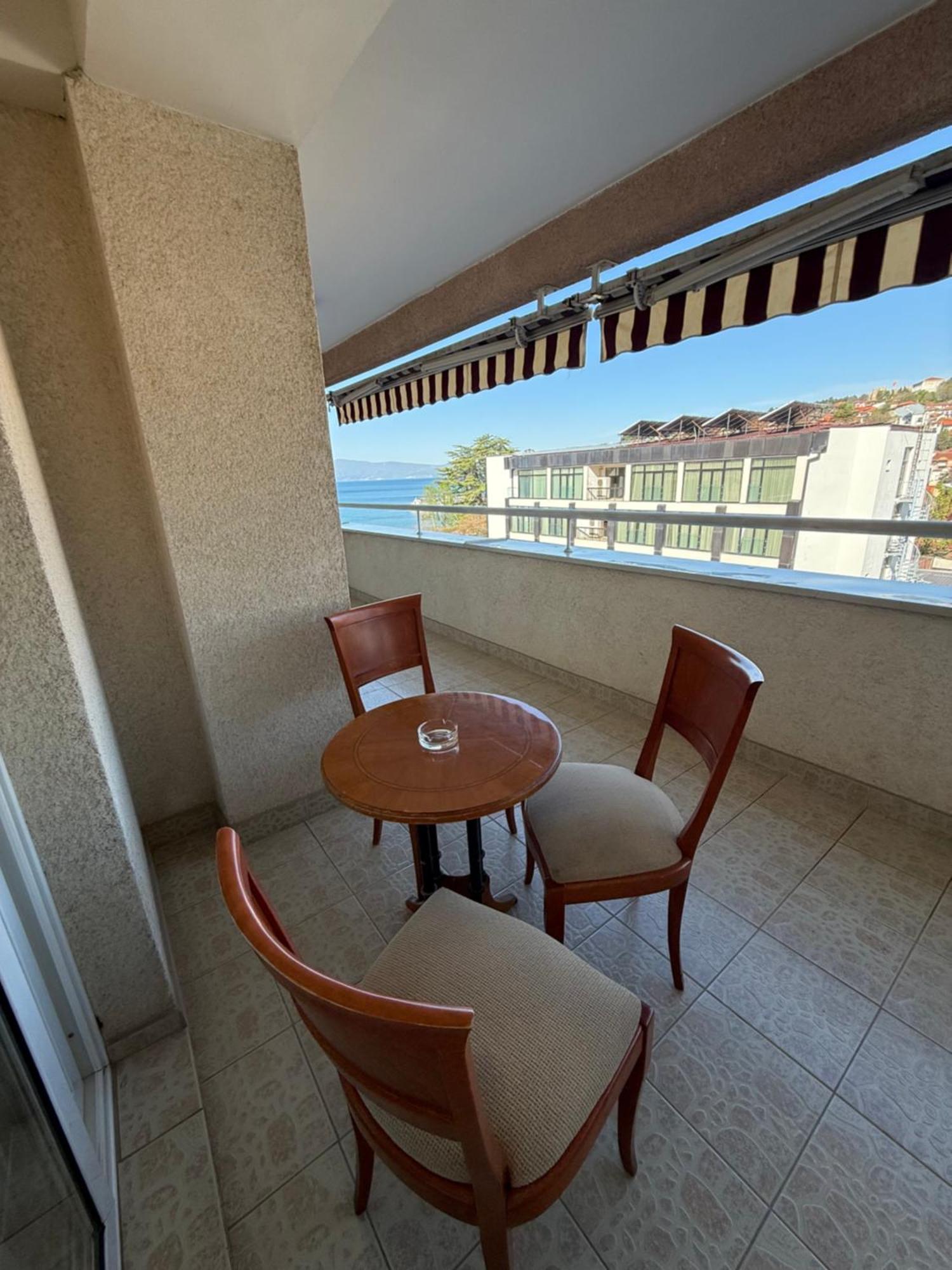 Exclusive Apartments With Lake View Ohrid Exterior photo
